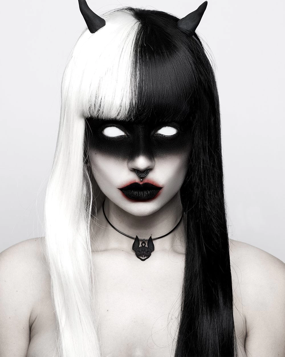 Vampire Bat Choker In Black - Image 2